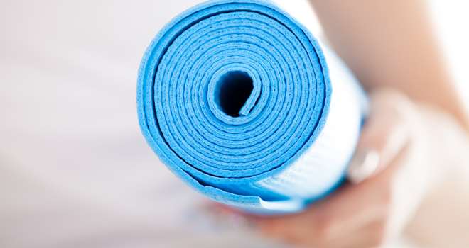 Blå yogamåtte--81306848.jpg