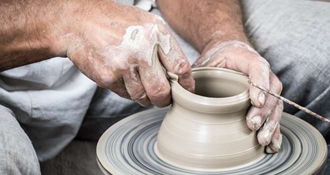 pottery-1139047__340.jpg