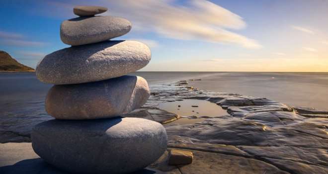 sten og vand - meditation.jpg